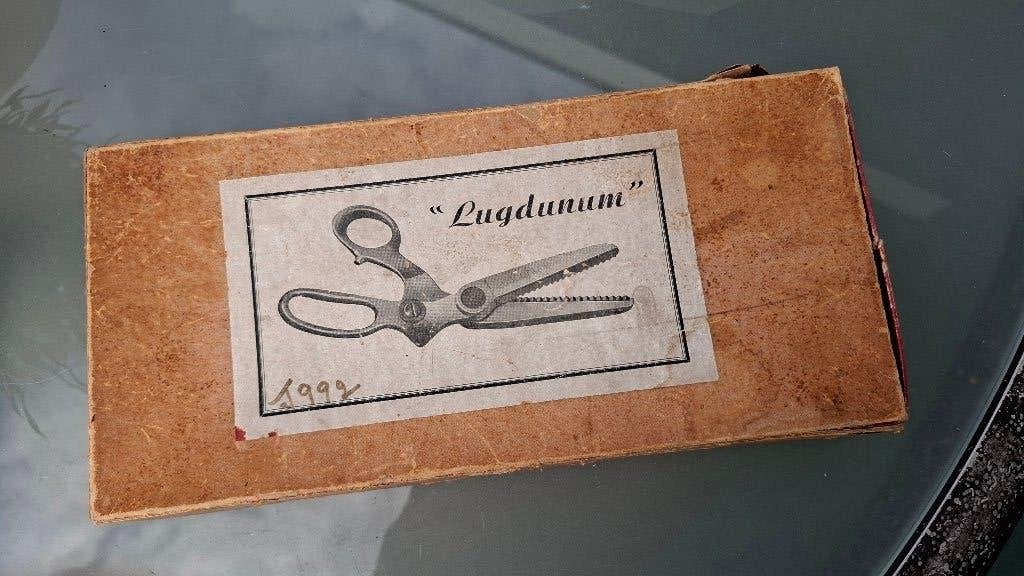 kartelschaar Lugdunum France, Ophalen of Verzenden, Zo goed als nieuw
