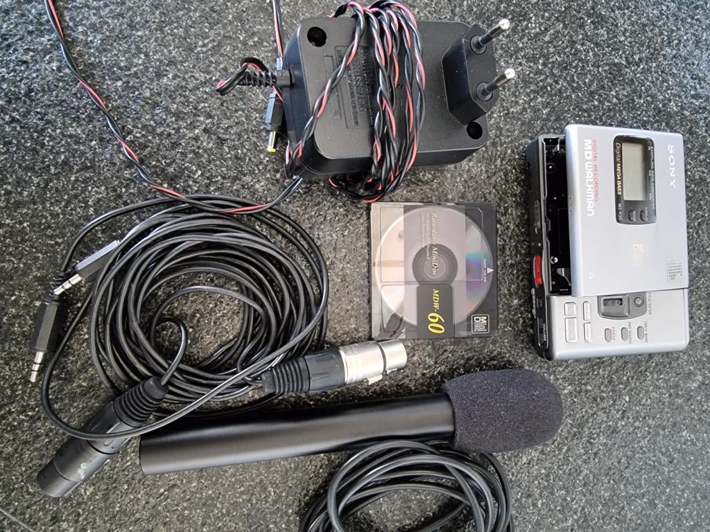Sony Walkman MZ R30 met losse microfoon en oortjes, Ophalen of Verzenden, Overige typen