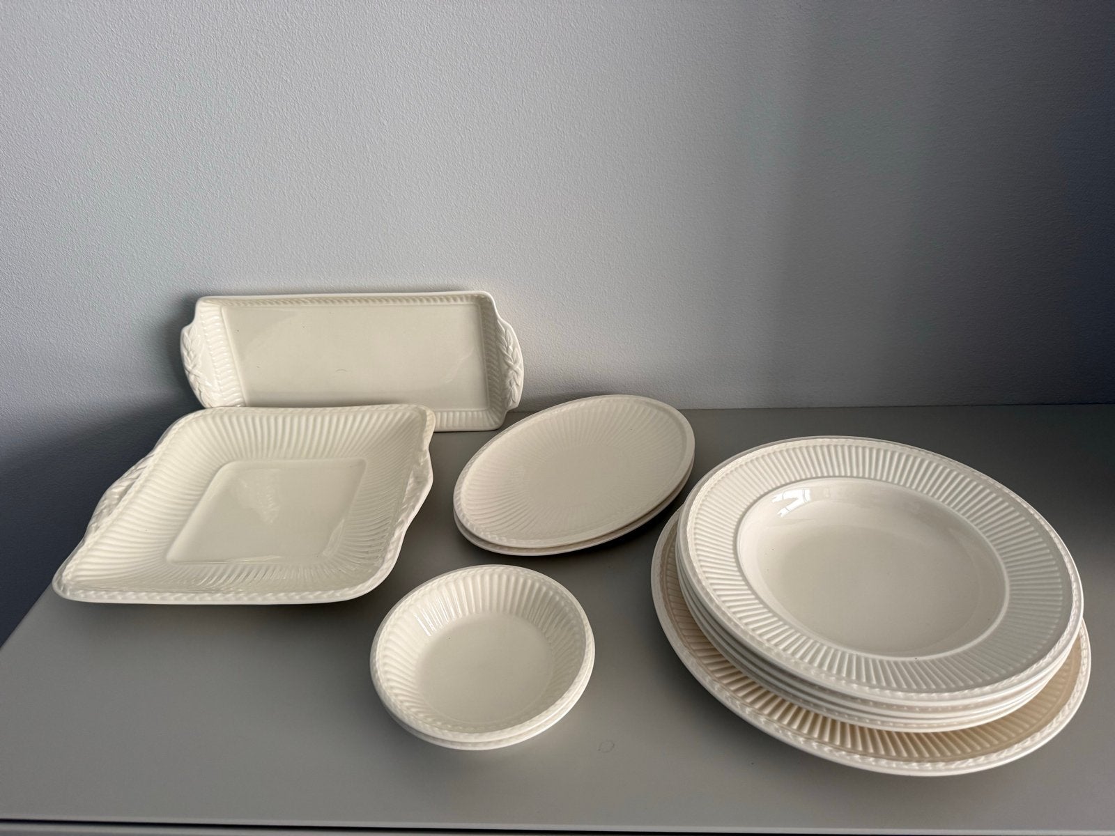 Wedgwood Edme serviesdelen, Huis en Inrichting, Keuken | Servies, Gebruikt, Bord(en), Klassiek, Porselein, Wedgwood, Ophalen of Verzenden
