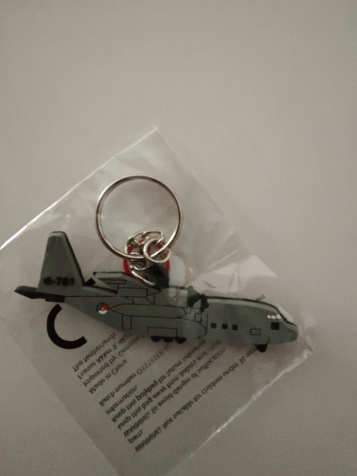 Vliegtuig sleutelhanger KLu C-130 Hercules, Ophalen of Verzenden, Nieuw, Transport