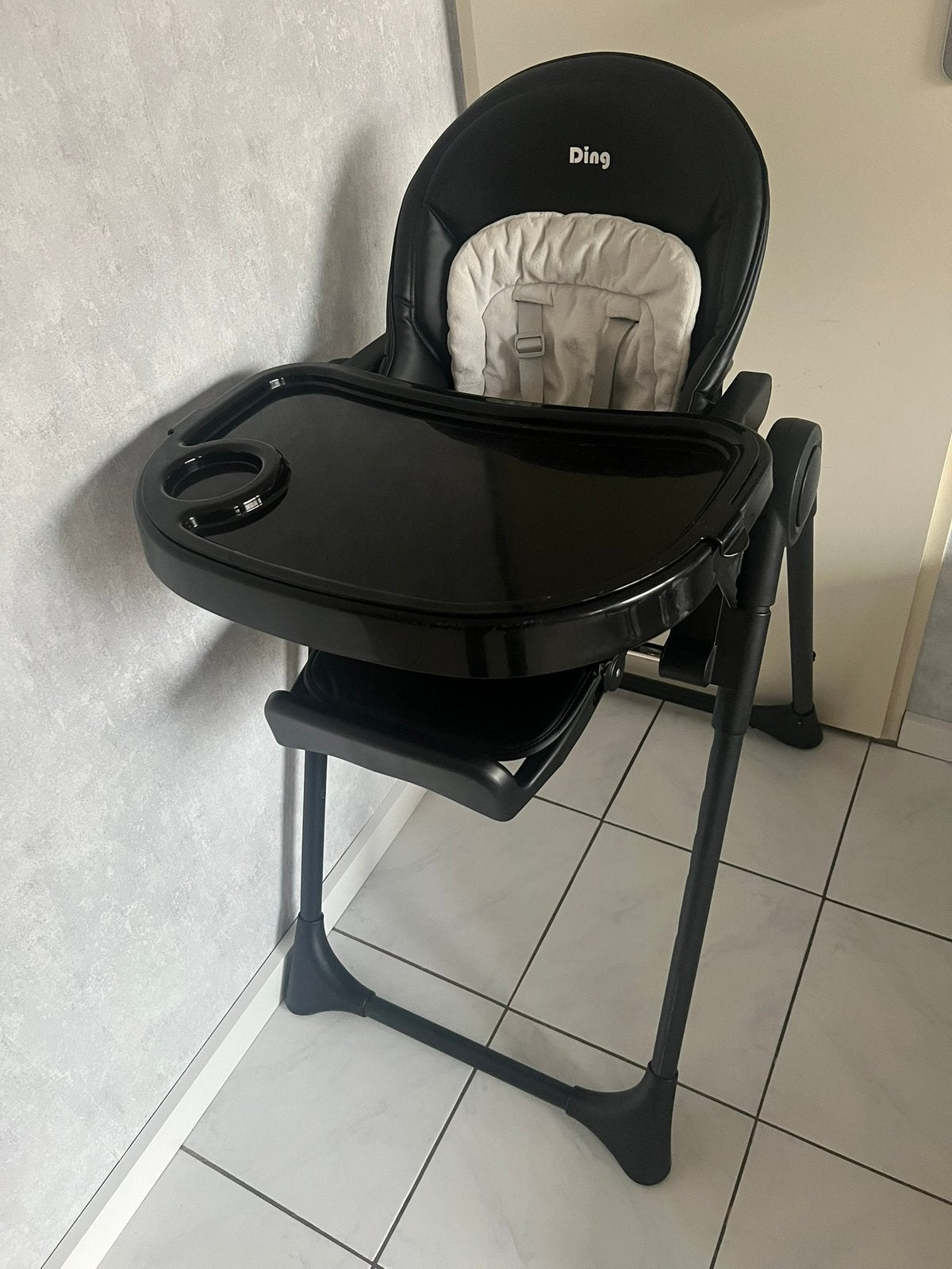 Ding Laze Kinderstoel / High Chair Verstelbaar en inklapbaar, Ophalen, Zo goed als nieuw, Overige typen, Gordel(s)