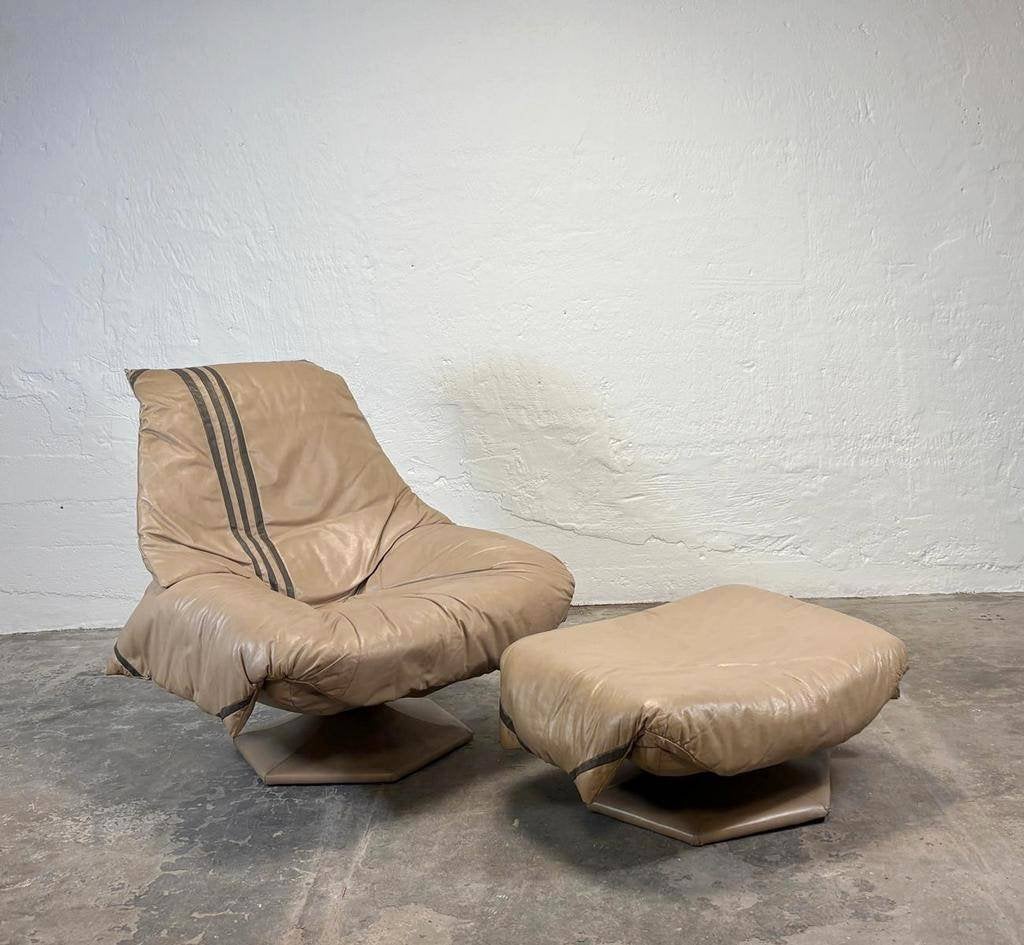 Vintage Space Age leren fauteuil en ottoman, Dover design, Huis en Inrichting, Fauteuils, Gebruikt, Leer, 50 tot 75 cm, 75 tot 100 cm