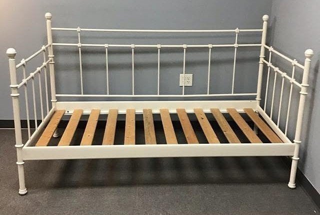Ikea Tromsnes metalen ledikant - Wit, Gebruikt, 90 cm, Eenpersoons, Wit