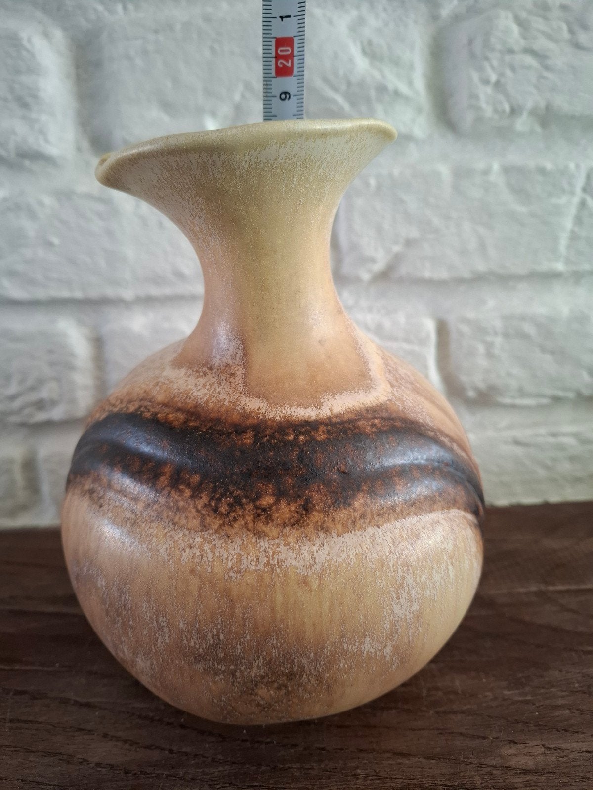 Vintage Dümler en Breiden fatlava vaas. Zandbruin. H 18,5 cm, Ophalen of Verzenden