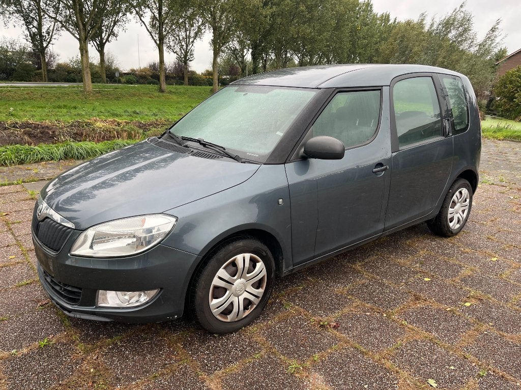 Skoda Roomster 1.6 TDI, Stof, Zwart, 4 cilinders, 1600 cc