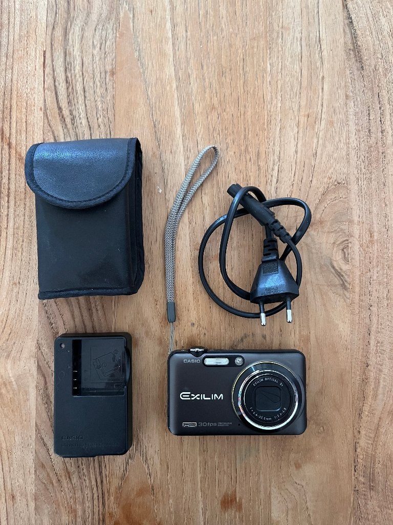 Casio Casio Exilim EX-FC100 Compactcamera – met slow motion, Casio, Cameratas, Ophalen of Verzenden, Zo goed als nieuw