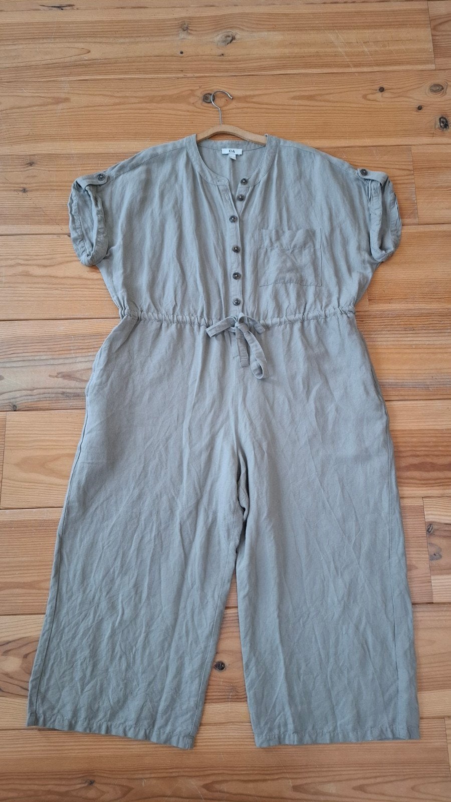 Jumpsuit van C&A, 55% linnen en 45% viscose, kaki, maat 44, Beige, Maat 42/44 (L), Ophalen of Verzenden, Zo goed als nieuw