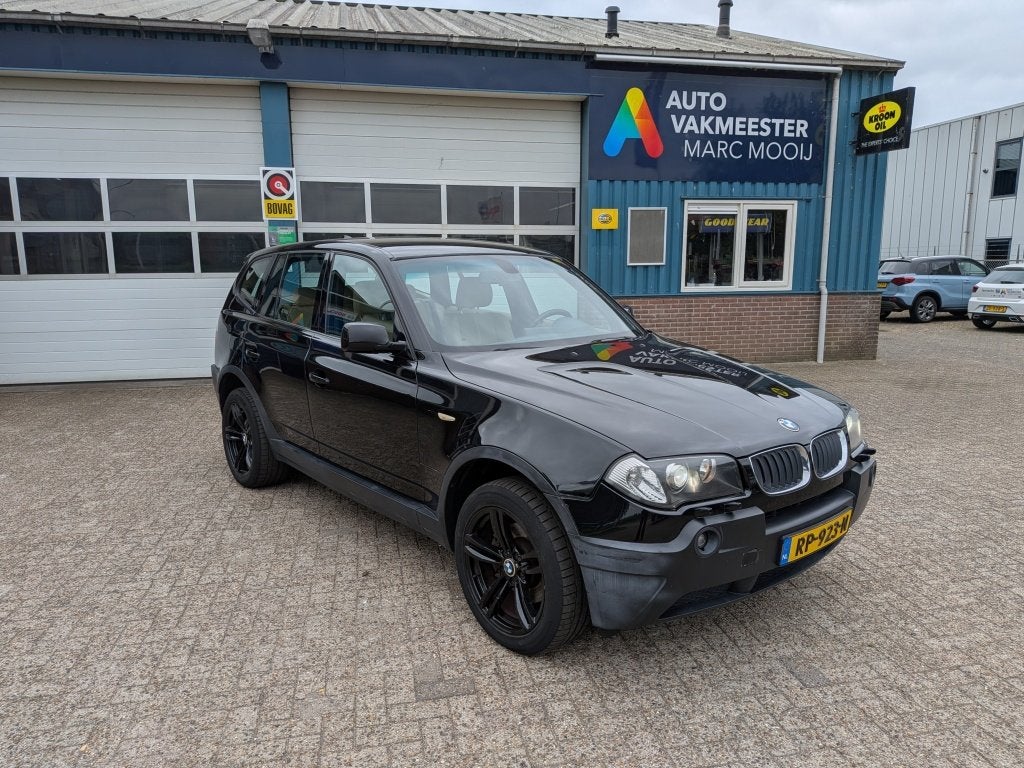 BMW X3 3.0i Executive (bj 2005, automaat), Auto's, BMW, Automaat, 232 pk, Gebruikt, Parkeersensor