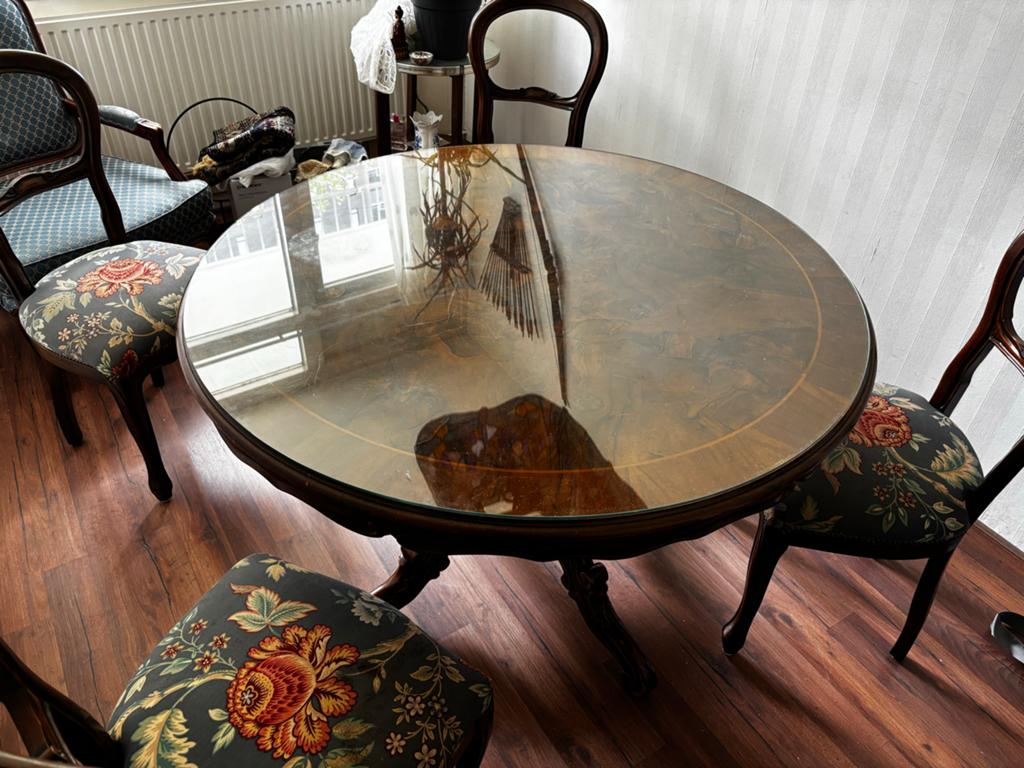 Antieke ronde eettafel met 4 stoelen, Antiek en Kunst, Ophalen