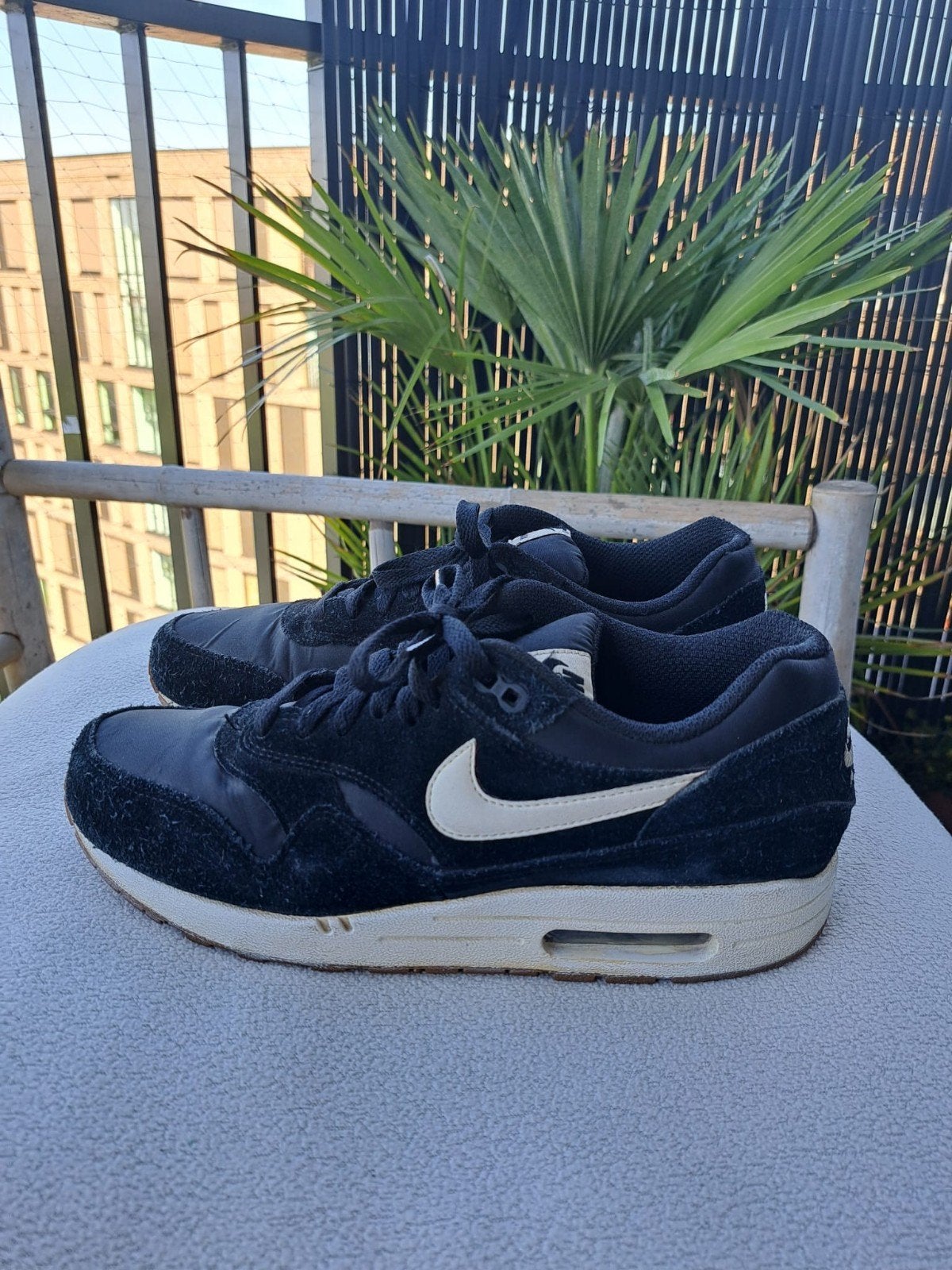 Nike Air Max 1 Essential 'Black Sail Black Gum Light Brown', Ophalen of Verzenden, Gedragen, Zwart