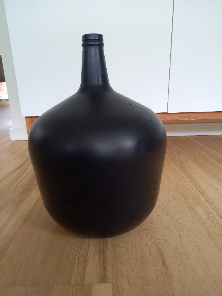 Zwarte grote sierfles, Huis en Inrichting, Woonaccessoires | Vazen, Ophalen, Zo goed als nieuw, Matte afwerking, Glas