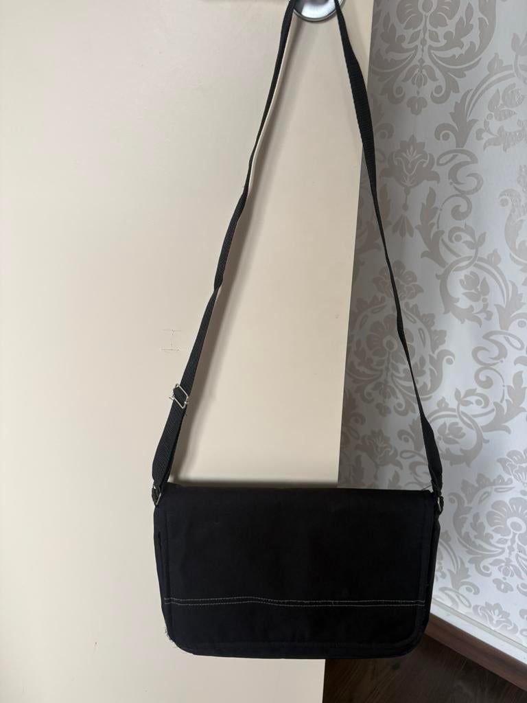 Laptop/ipad tas, Ophalen, Zo goed als nieuw, Zwart
