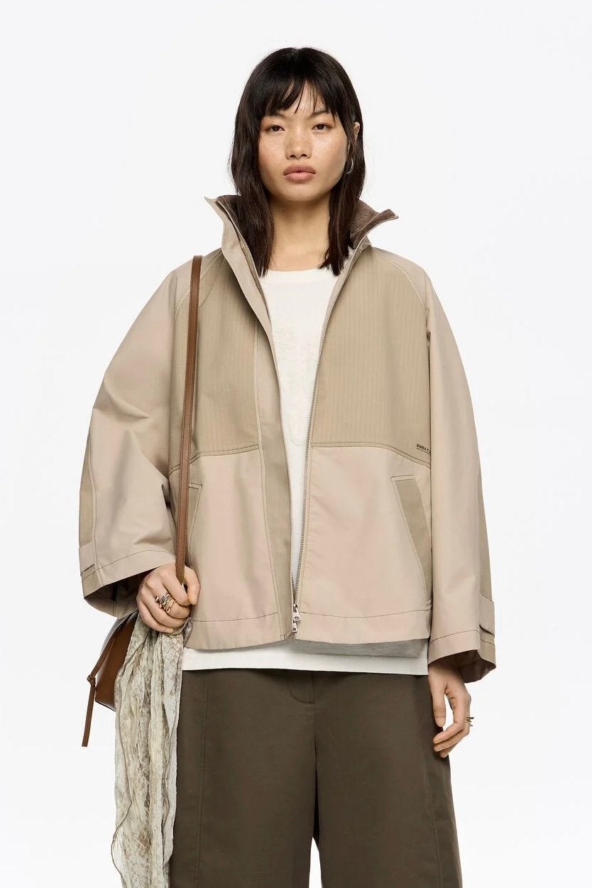 BIMBA Y LOLA tweekleurige beige trenchcoat jas, maat S, Verzenden, Nieuw, Maat 46 (S) of kleiner, Beige