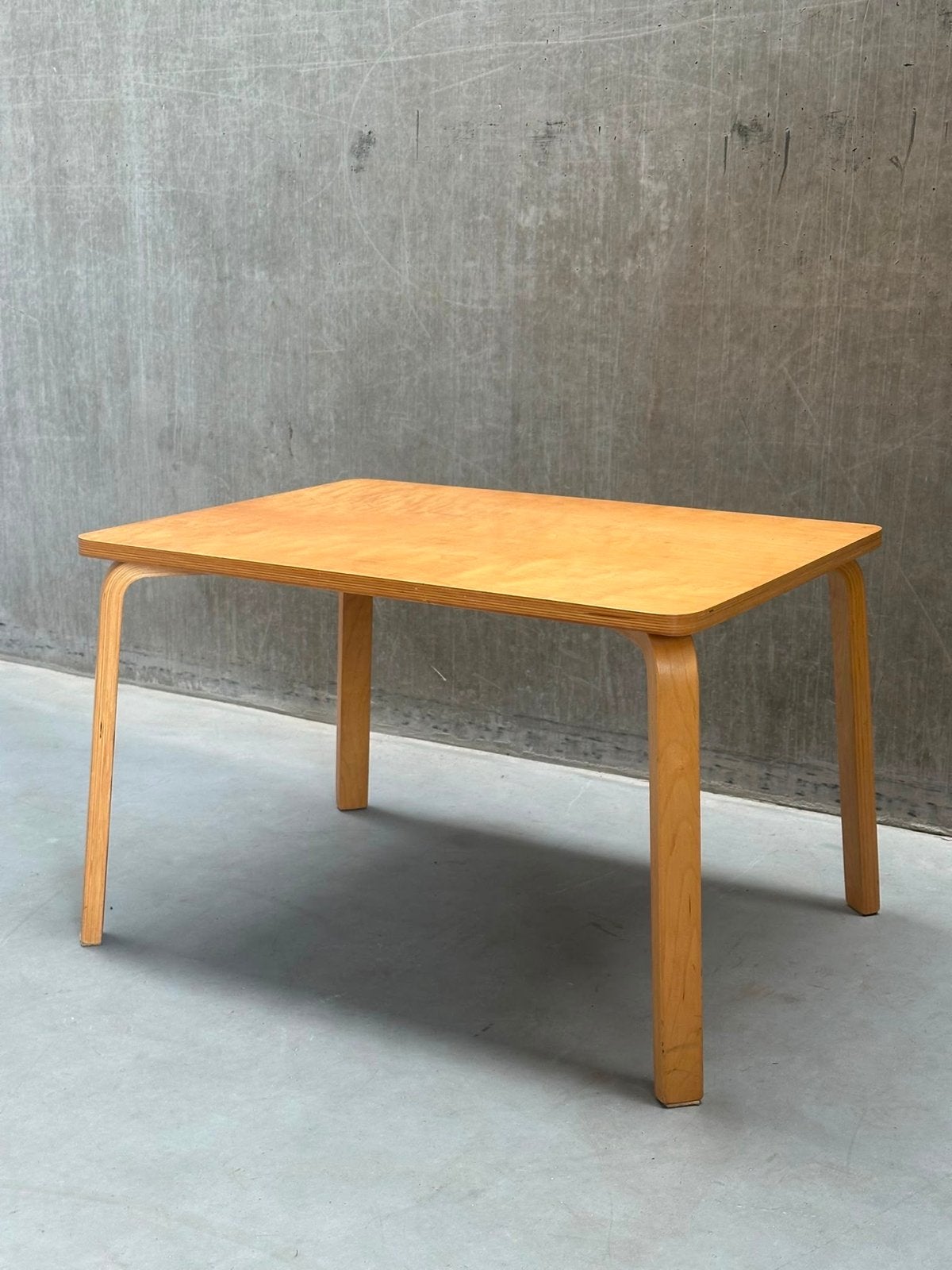 Vintage Bijzettafel / Salontafel Plywood (IKEA, Alvar Aalto), Gebruikt, Ophalen of Verzenden, X, Rechthoekig