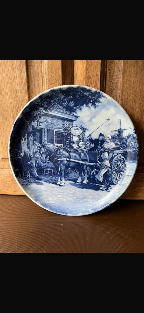 Delfts blauw sierbord – Hollands tafereel met paard en koets, Ophalen of Verzenden