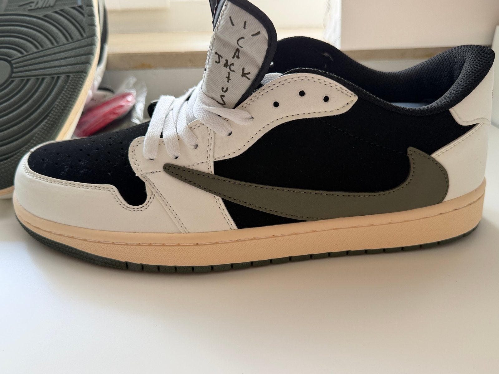 Nike Air Jordan 1 Low Travis Scott Black Phantom Maat 45, Ophalen of Verzenden, Nieuw, Sneakers of Gympen