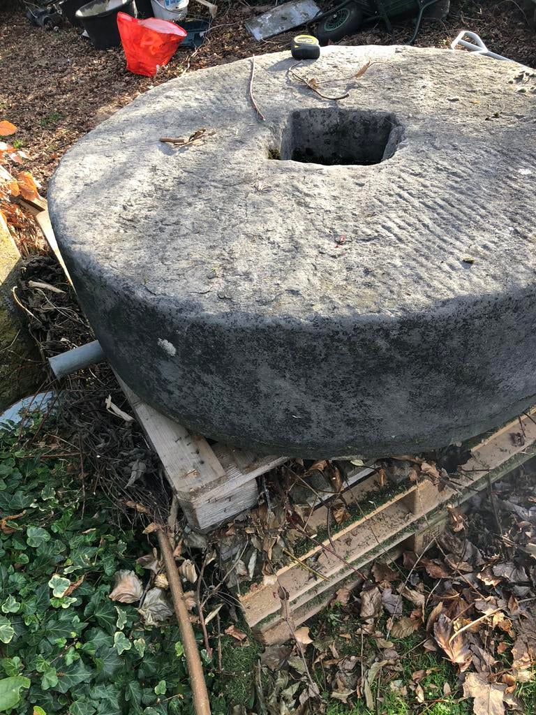 Molensteen, Ophalen of Verzenden, Zo goed als nieuw, Waterornament