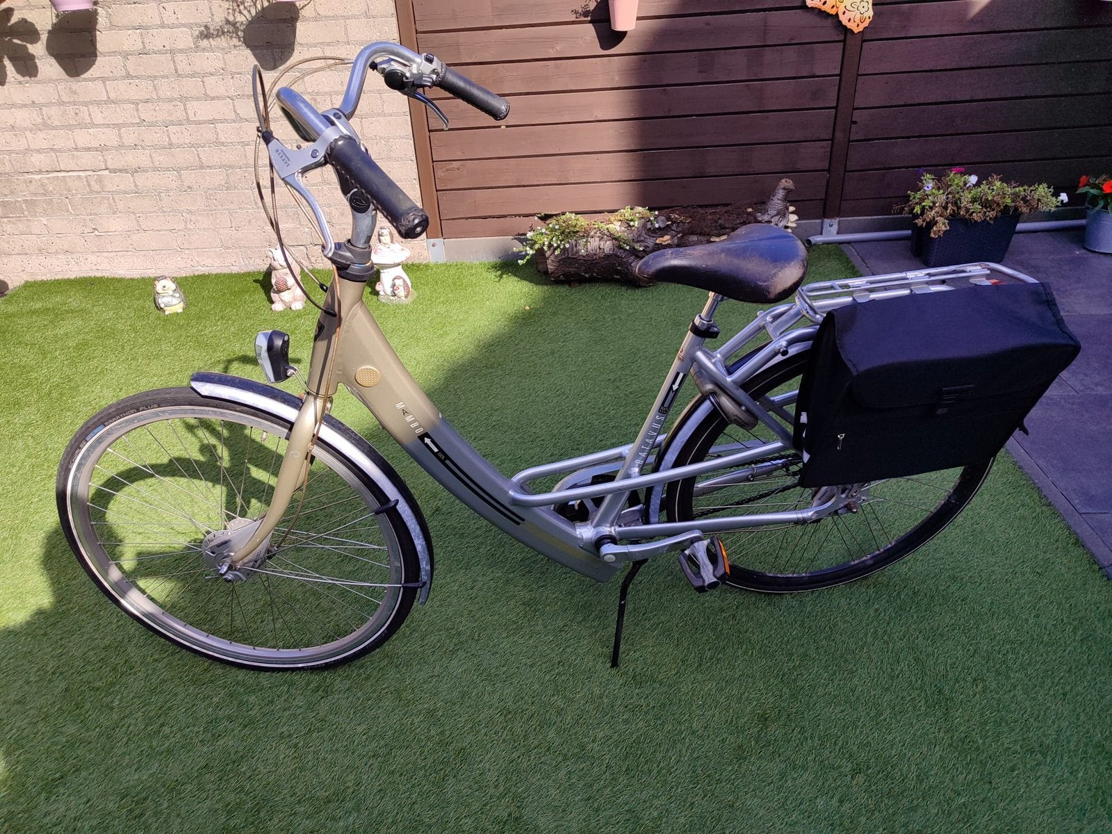 Dames fiets, Ophalen, 2 zitjes, Batavus, 56 cm of meer