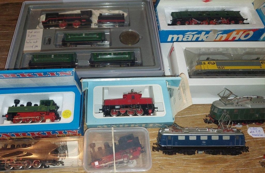 grote partij Märklin H0 treinen en toebehoren, wisselstroom, Ophalen, Wisselstroom, Locomotief, Nieuw