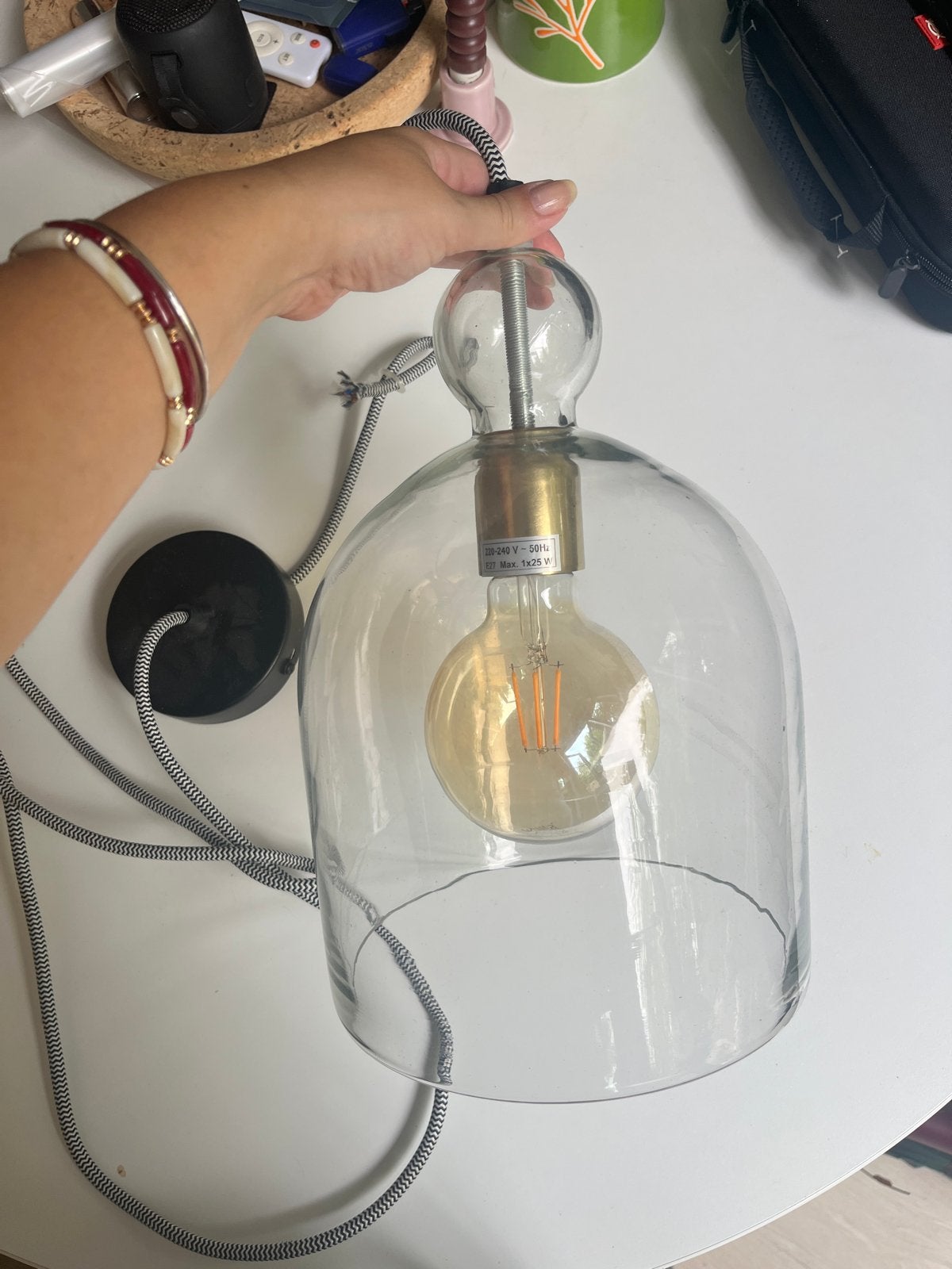 Glazen hanglamp - Diameter 20 cm, Hoogte 31 cm, Ophalen, Zo goed als nieuw, Glas, E27 (groot)