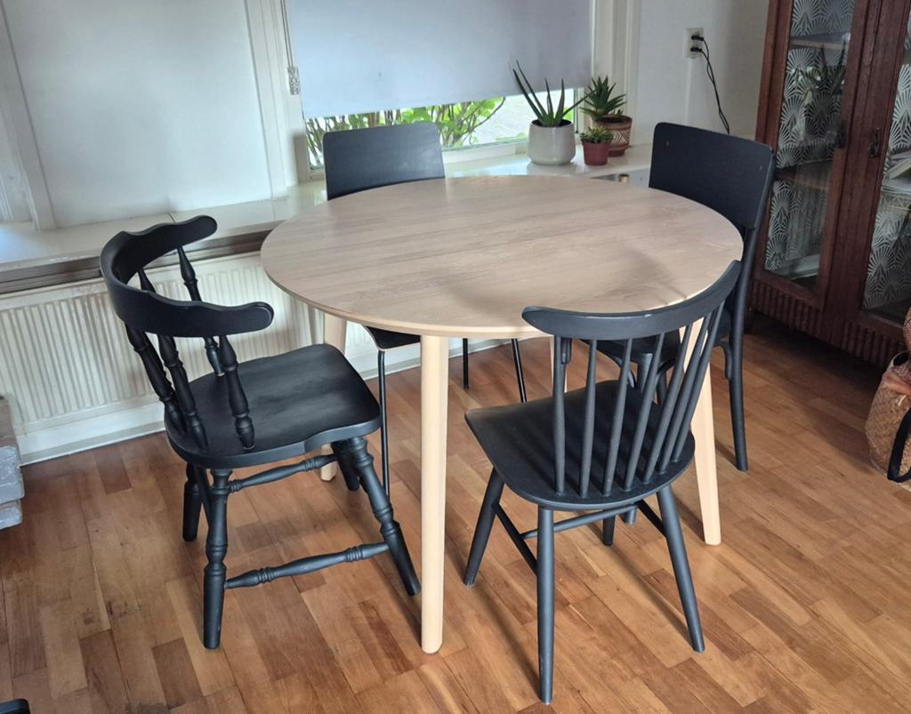 Ikea eettafel, Huis en Inrichting, Tafels | Eettafels, Ophalen, Rond, Zo goed als nieuw, Vier personen