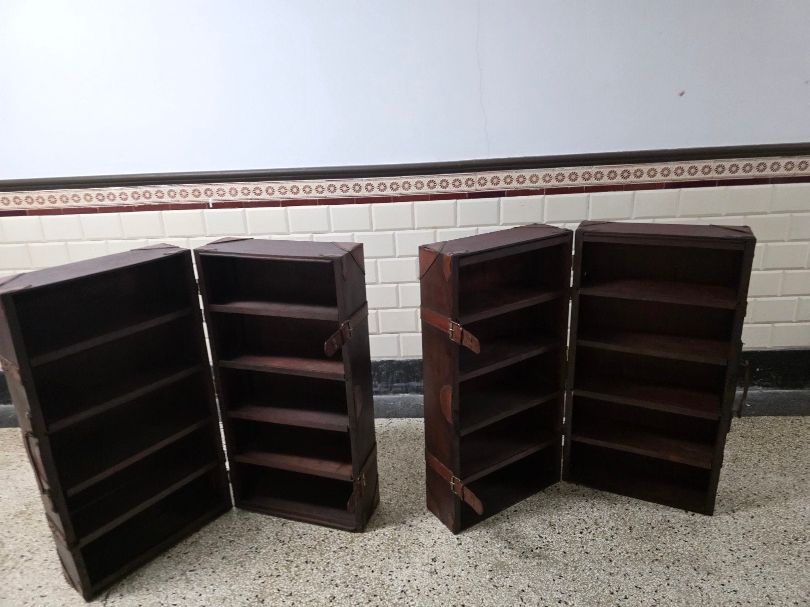 Decoratieve koffers voor etaleren van materialen, Met plank(en), Minder dan 50 cm, Ophalen of Verzenden, Zo goed als nieuw
