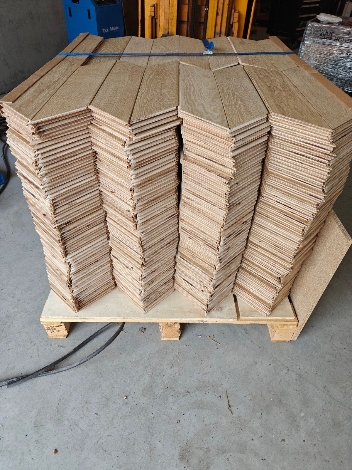 echte eiken Hongaarse punt vloerdelen 65 M2, Ophalen, 50 tot 150 cm, Nieuw, Vloerdelen of -planken