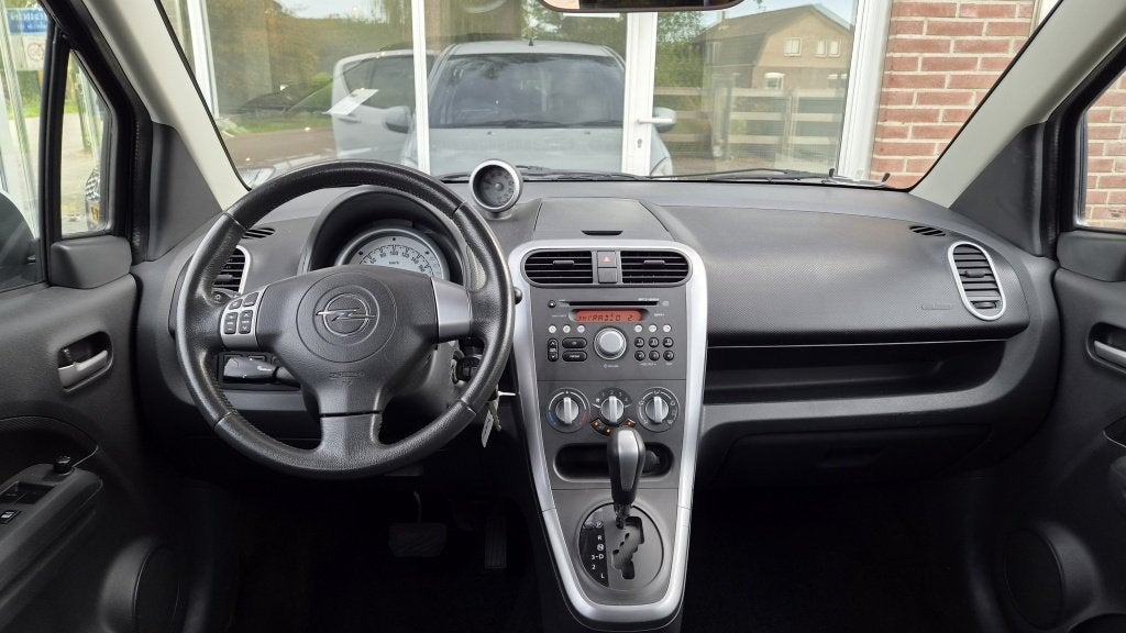 Opel Agila 1.2 Edition Automaat, Airco, Armsteun, Metallic, Auto's, Automaat, Stof, 4 cilinders, Wit