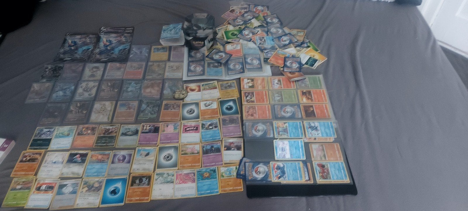 pokemon kaarten, Twee personen, Ticket of Toegangskaart