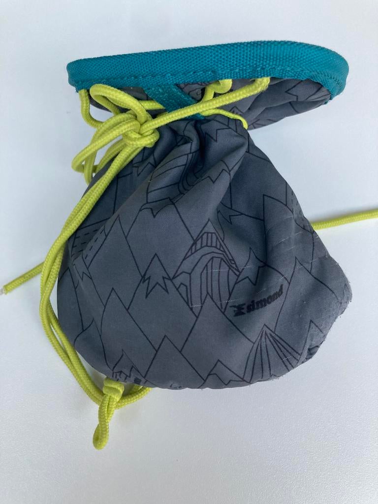 Pofzakje voor bij boulderen/klimmen, Sport en Fitness, Klimsport, Ophalen of Verzenden, Gebruikt, Klimsport-accessoire
