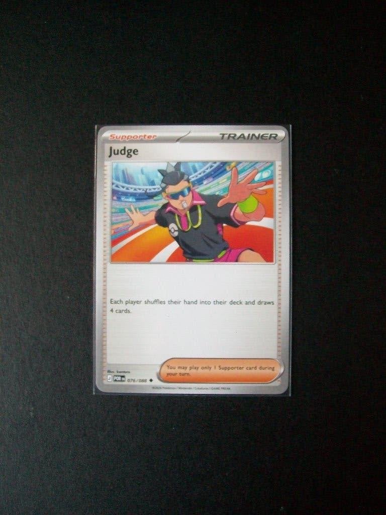 3746. Nieuwe Pokemon Kaart Trainer JUDGE (076/088), Verzenden, Nieuw, Losse kaart