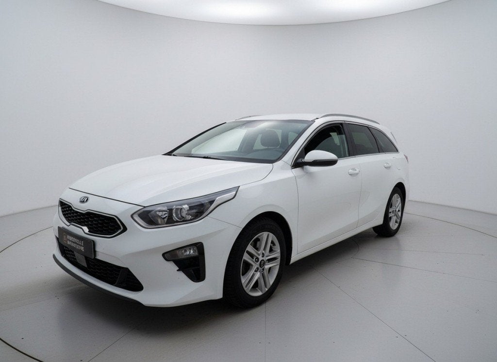 Kia CEED 1.0 T-GDI MHEV DYN+L. TREKHAAK, ACC, STOEL+STUURVW., Gebruikt, 1309 kg, Wit, Origineel Nederlands