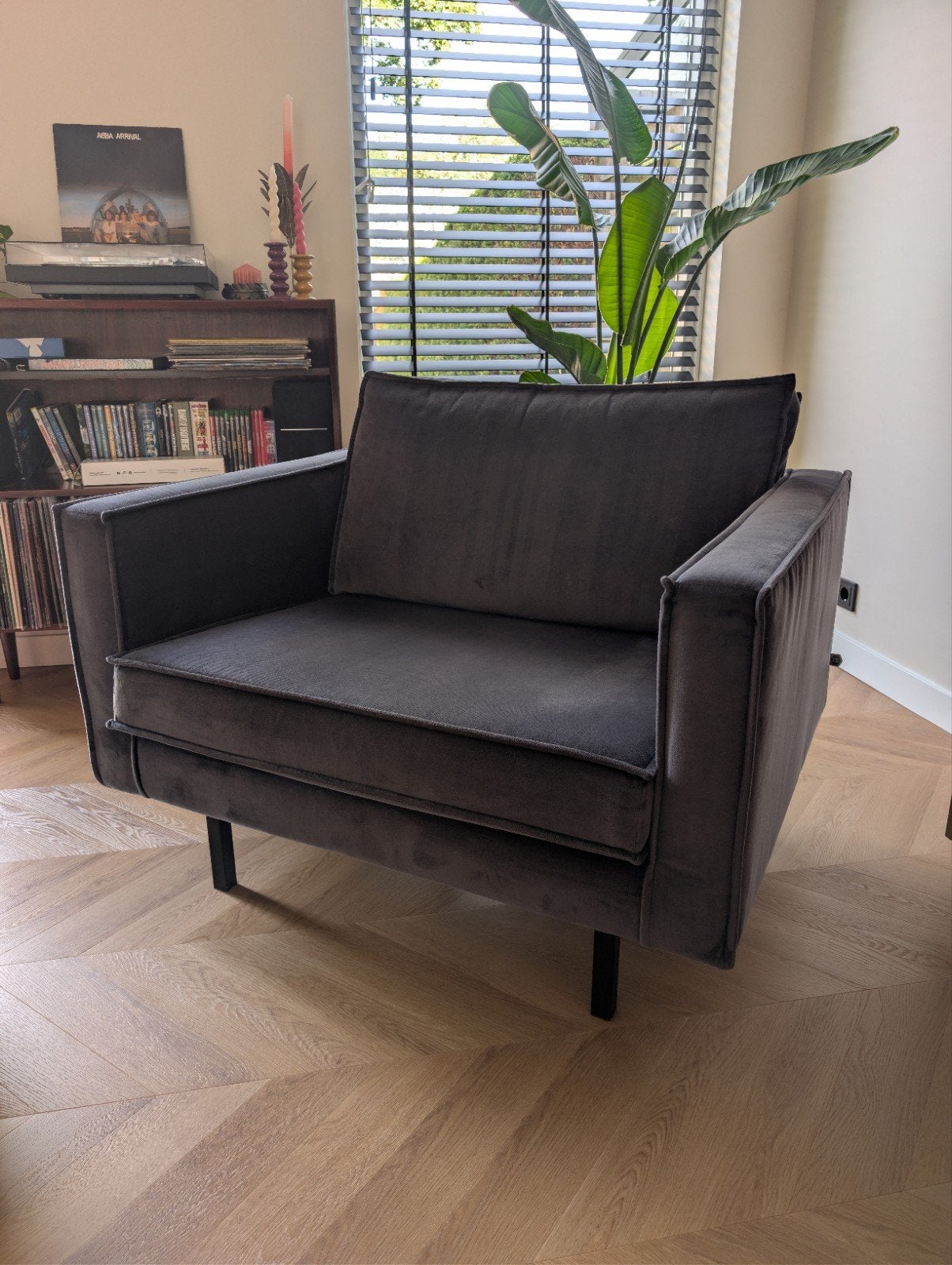 BePure Home Fauteuil (love seat) - 1,5 zits Velvet Antraciet, Huis en Inrichting, Ophalen, Eenpersoons, 75 tot 100 cm, Zo goed als nieuw