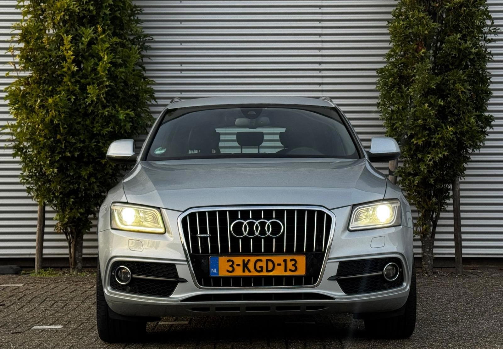 Audi Q5 2.0 TFSI hybrid quattro S Edition LEDER / XENON / NA, Auto's, Automaat, Euro 5, Gebruikt, Zwart