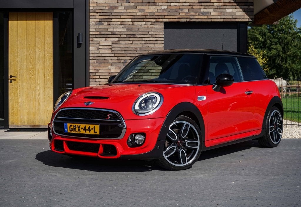 MINI Cooper S JCW John Cooper Works 192PK DCT-Automaat 37DKM, Auto's, Automaat, Gebruikt, Euro 6, Met garantie (alle)