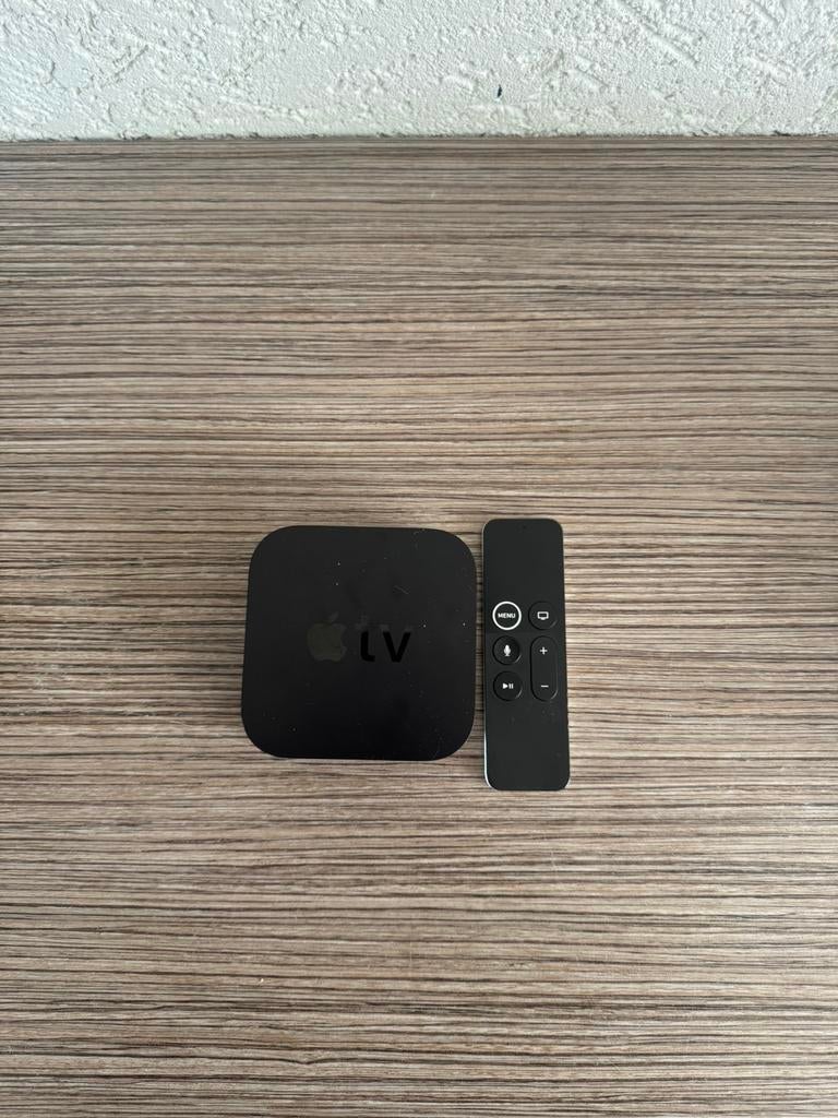 Apple TV 4K - Met Remote, Ophalen of Verzenden, Zo goed als nieuw, HDMI, Minder dan 500 GB