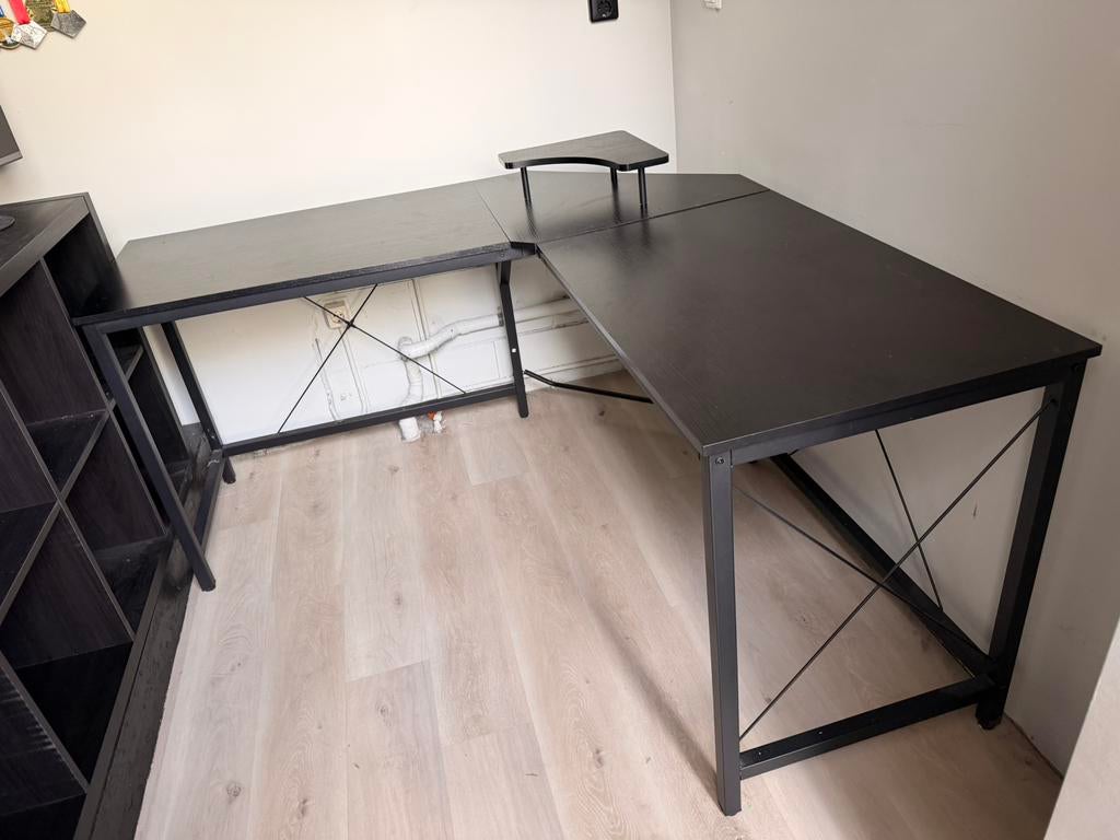 Hoekbureau MOET ZSM WEG, Huis en Inrichting, Bureaus, Ophalen, Gebruikt