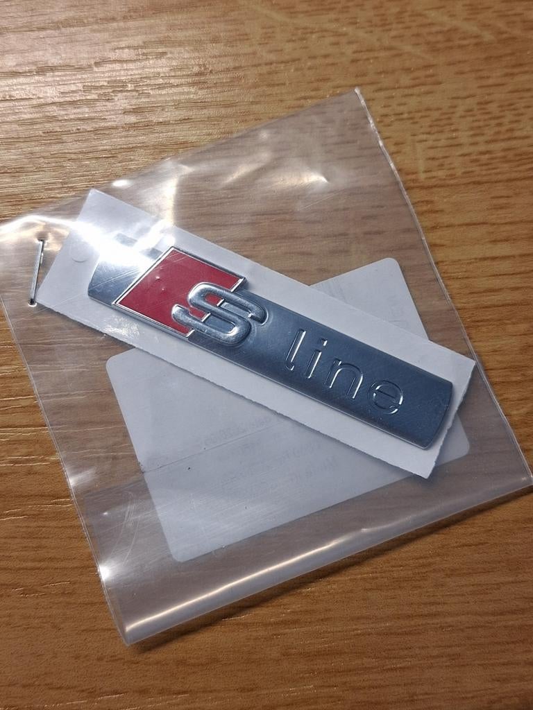 1x Audi S-Line embleem nieuw 8N0853601A, Ophalen of Verzenden, Nieuw, Audi, Spatbord