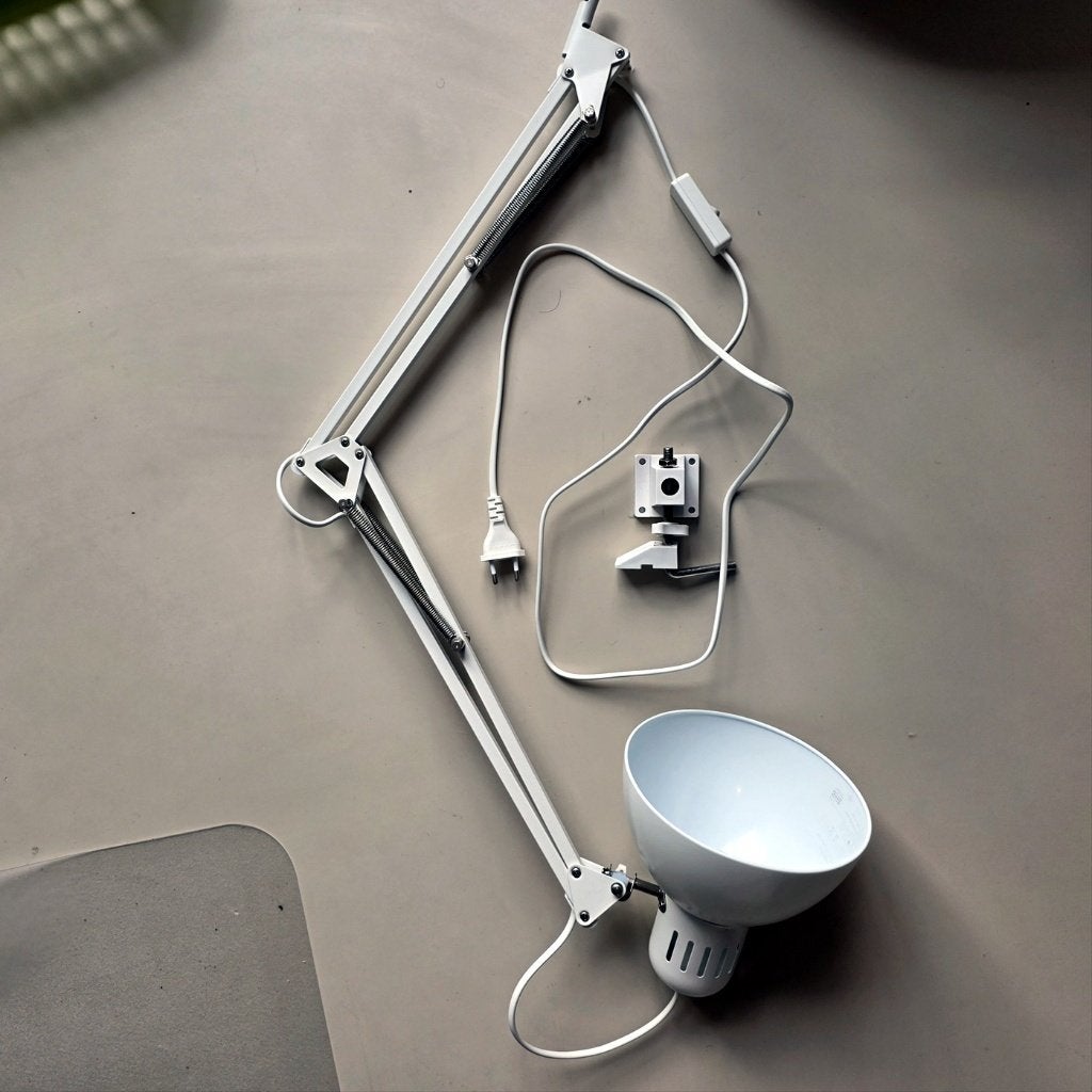 IKEA klemlamp wit veerarm compleet incl. lamp, Huis en Inrichting, Lampen | Tafellampen, Ophalen, Gebruikt, Wit, IKEA