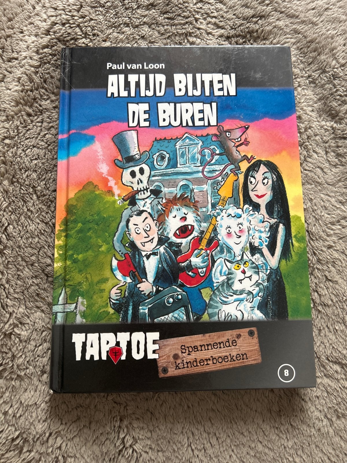 Altijd Bijten de Buren - Paul van Loon (Taptoe), Ophalen of Verzenden, Gelezen, Fictie algemeen