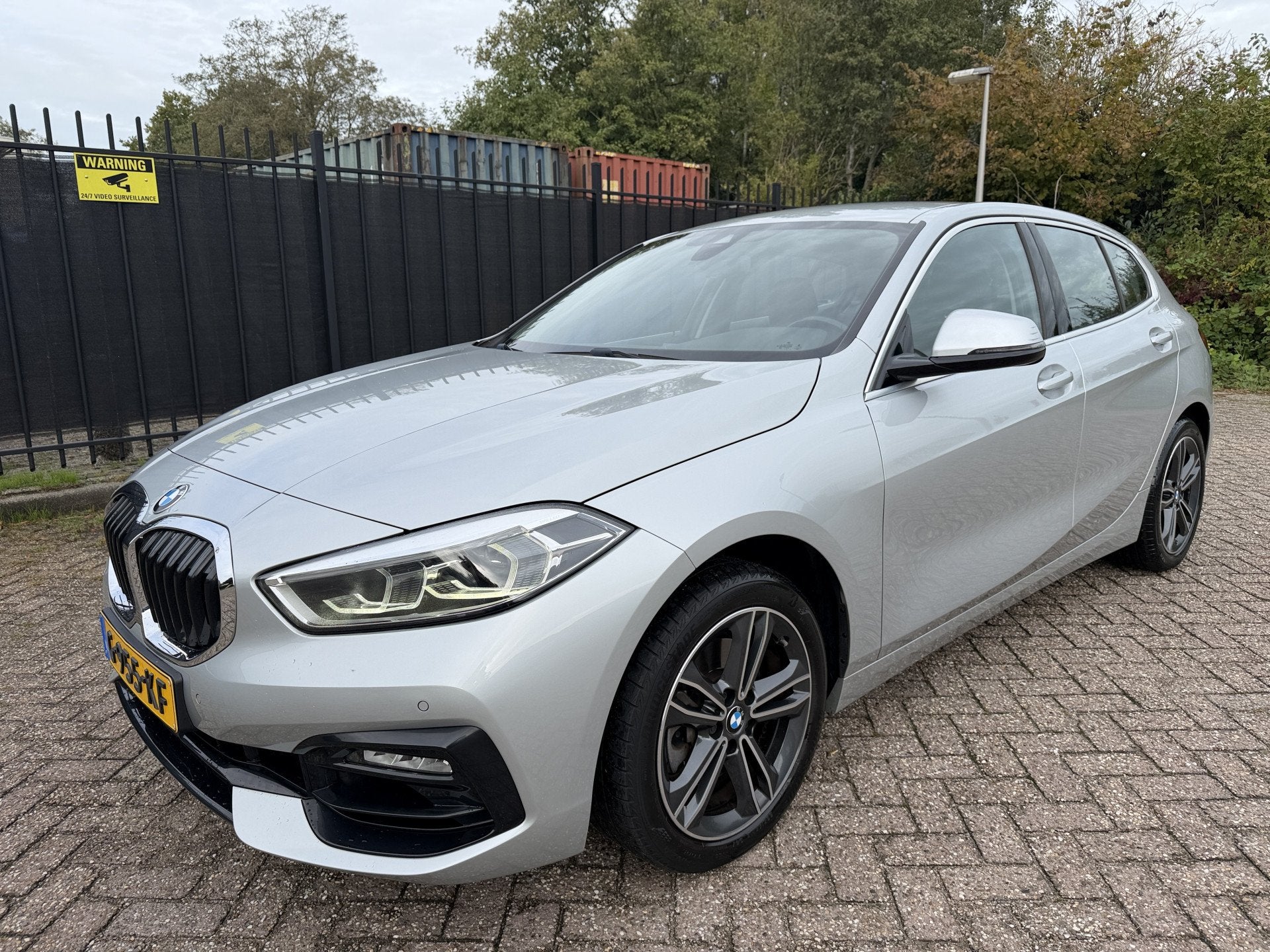 BMW 1-serie 118i Executive Edition M Sport Carplay/Clima/Nav, Auto's, Gebruikt, Leder en Stof, Origineel Nederlands, Bedrijf