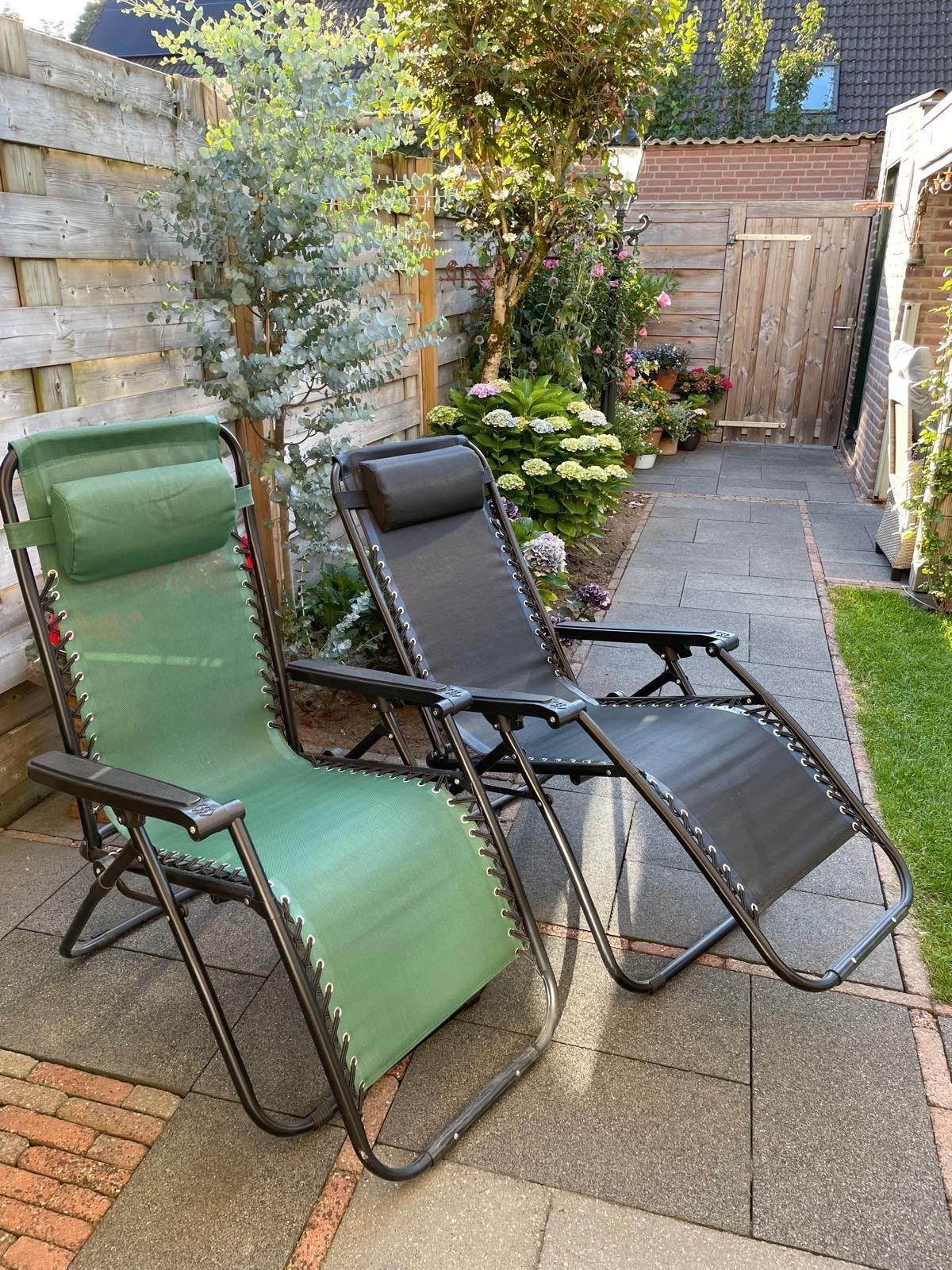 Twee verstelbare relaxstoelen voor buiten, Ophalen, Zo goed als nieuw, Metaal, Inklapbaar