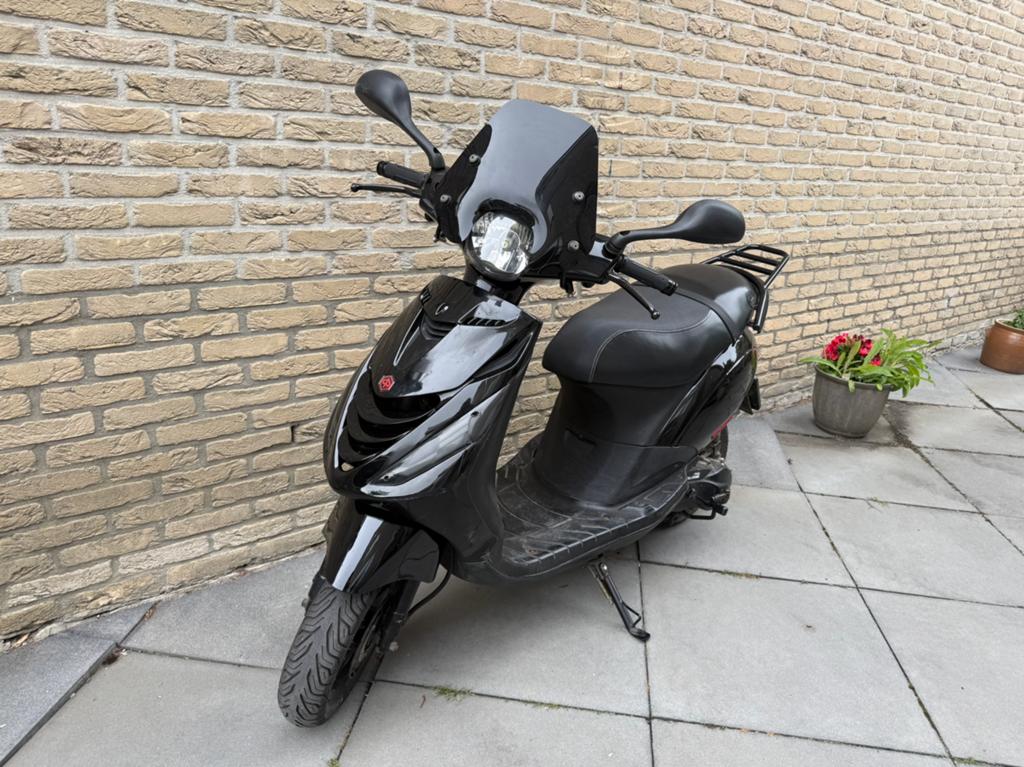 Paiggio zip 2t, Ophalen, Tweetakt, Gebruikt, Maximaal 45 km/u