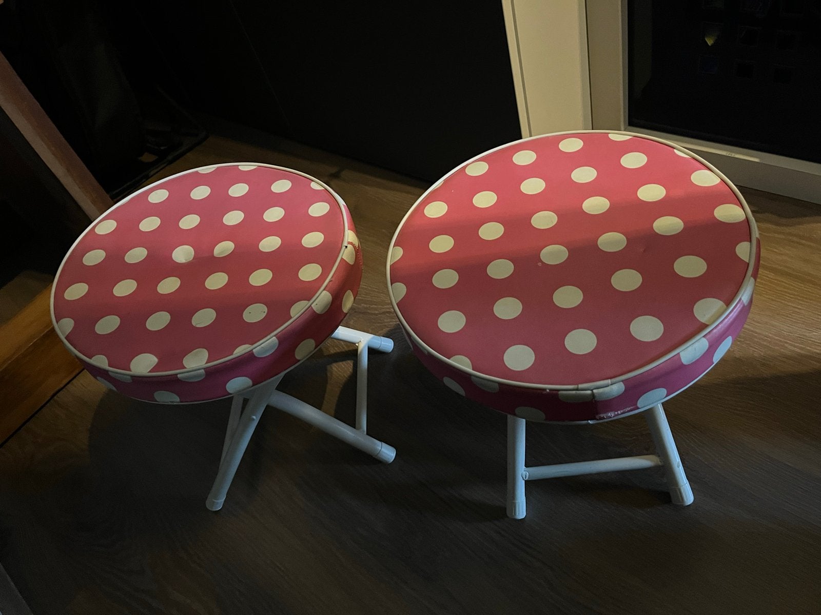 2 roze krukjes met witte stippen - inklapbaar, Ophalen, Gebruikt, Overige materialen