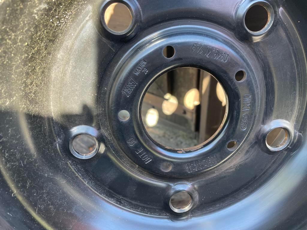 4x Ford Transit velgen met zomerbanden 215/75R16C, Ophalen, Zomerbanden, Banden en Velgen
