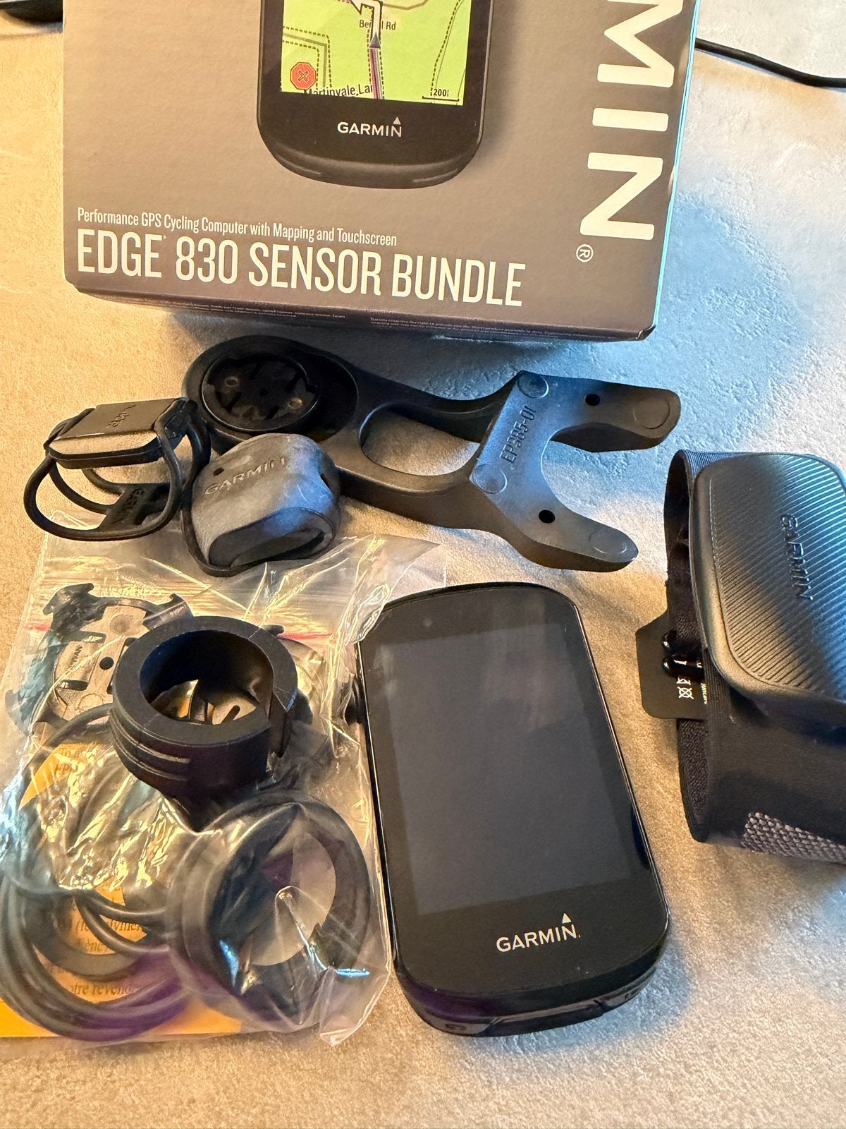 Garmin Edge 830 Sensor Bundle - Zo goed als nieuw, Ophalen of Verzenden, Zo goed als nieuw, Garmin, Met borstriem