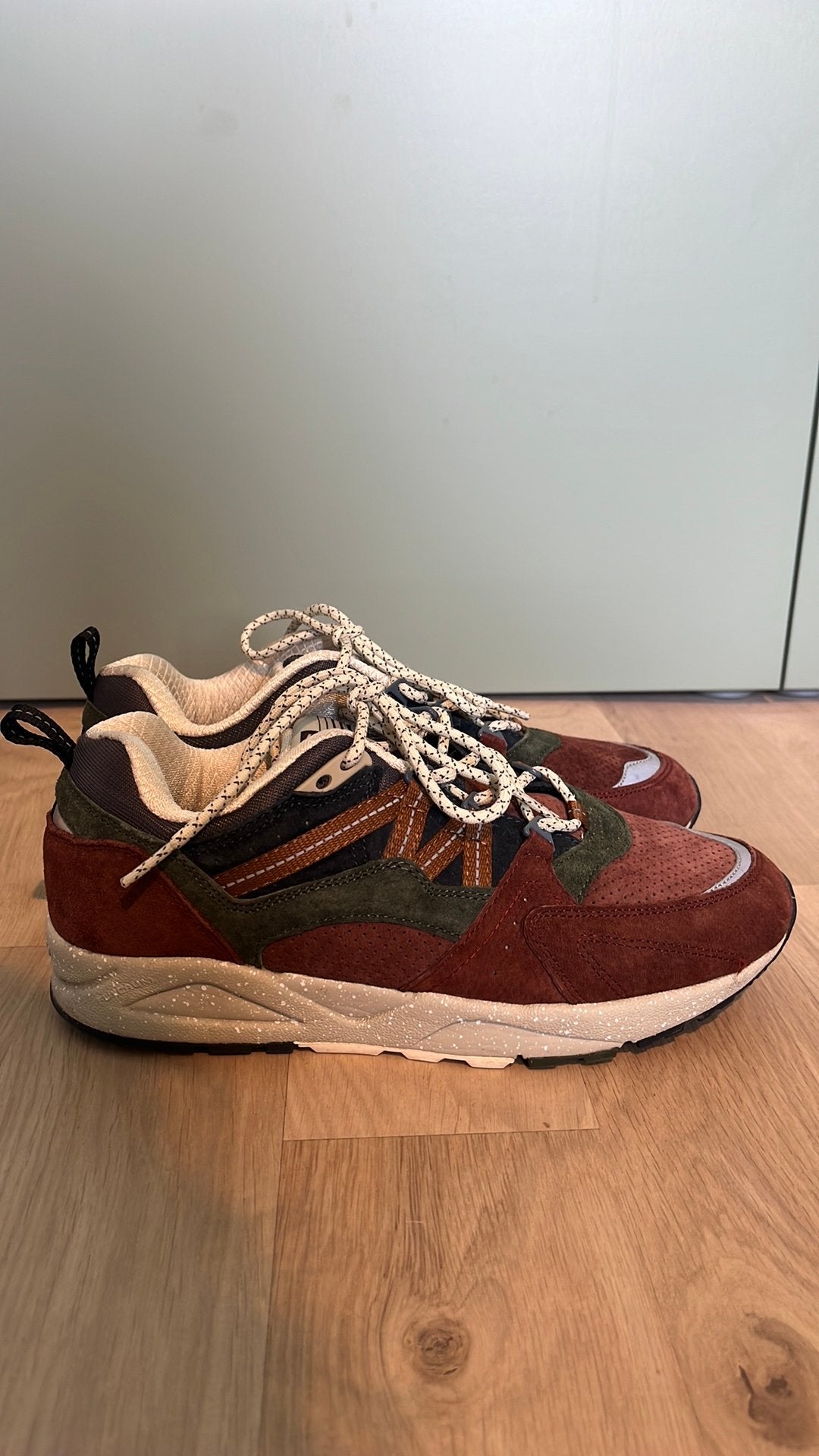 Karhu Fusion 2.0 maat 40,5. Nieuw!!, Ophalen of Verzenden, Zo goed als nieuw, Overige kleuren