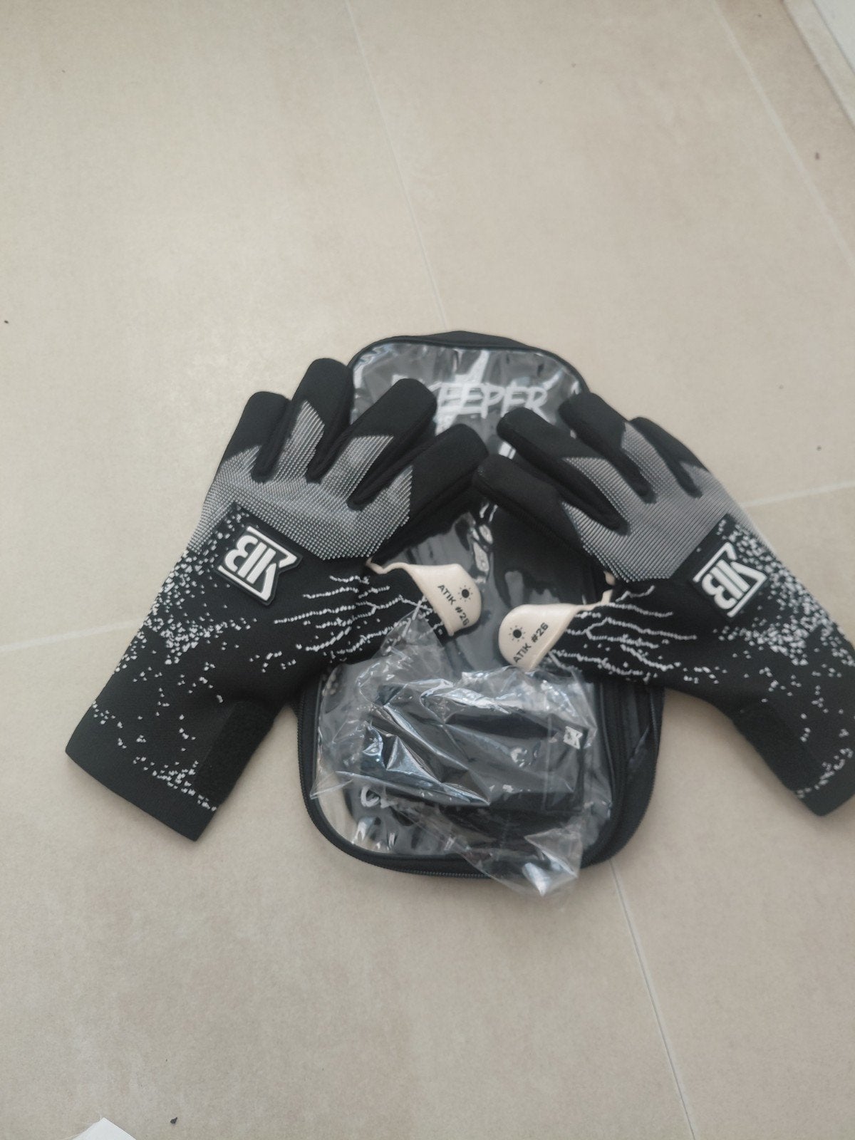 Maat 9 Gloednieuwe keepershandschoenen van BKeeper, Ophalen of Verzenden, Nieuw, Handschoenen