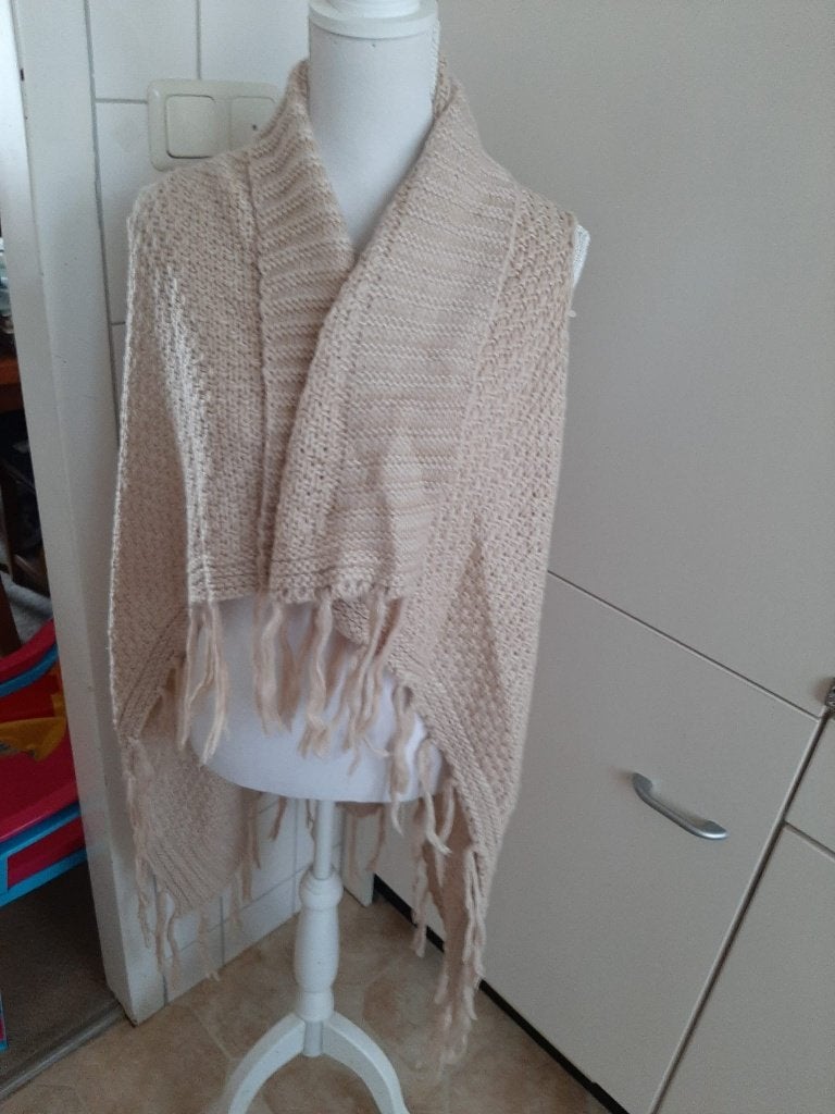 Vest/poncho/omslagdoek, Ophalen of Verzenden, Nieuw, Maat 38/40 (M), Beige