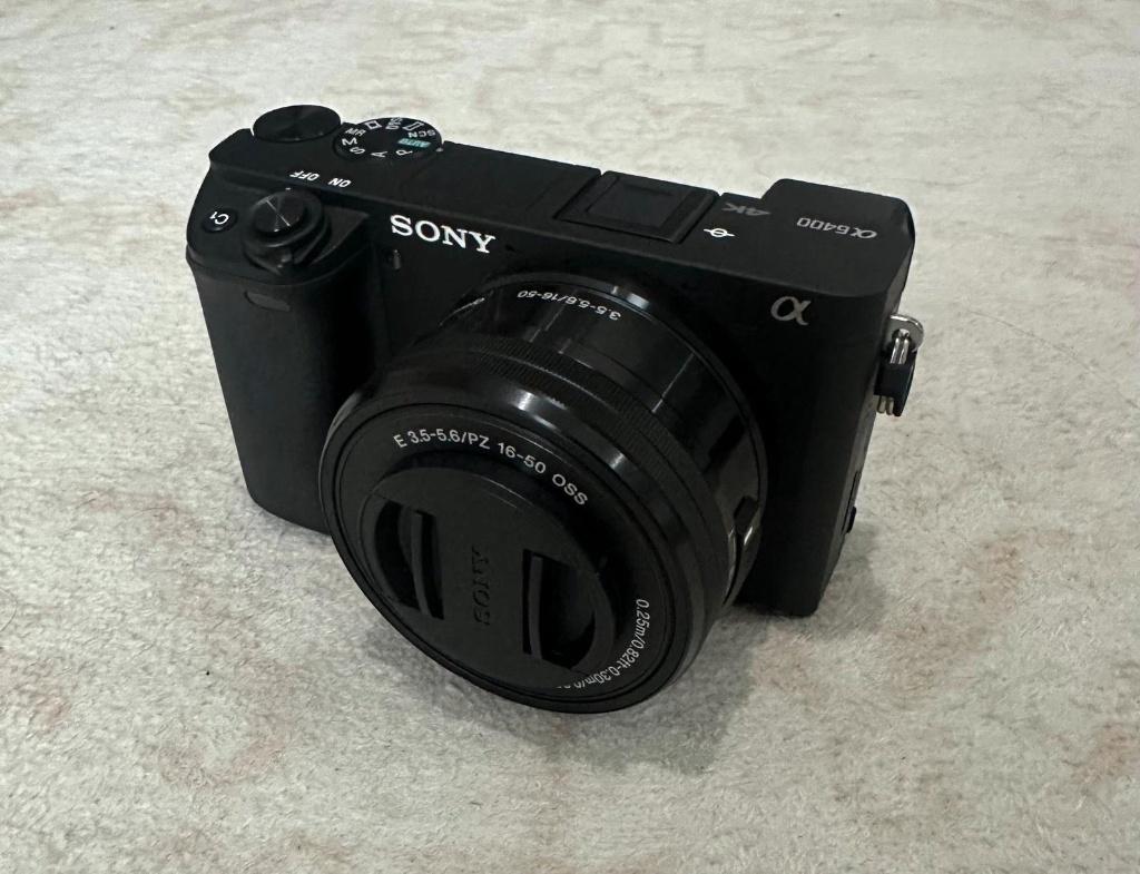 Sony Alpha 6400 KIT met accessoires, zo goed als nieuw, Compact, Ophalen of Verzenden, Zo goed als nieuw, Sony
